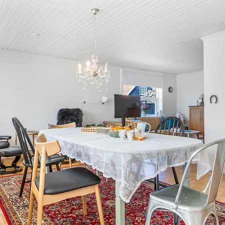 Vakantiehuis Antero - 600m From The Sea By Interhome
