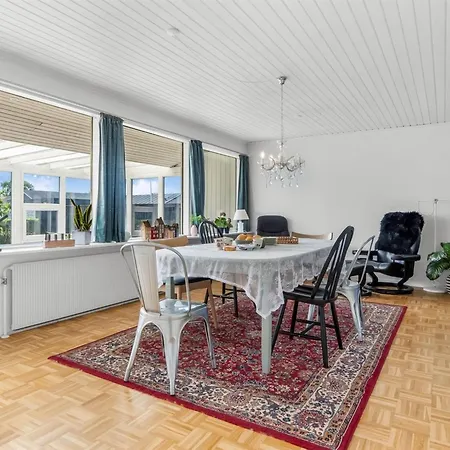 Antero - 600m From The Sea By Interhome